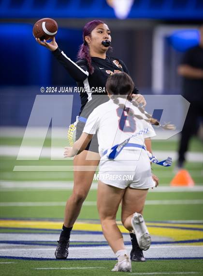 Thumbnail 3 in Roosevelt vs Garfield (East L.A. Classic) photogallery.