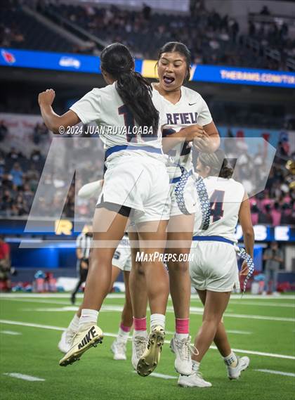 Thumbnail 2 in Roosevelt vs Garfield (East L.A. Classic) photogallery.