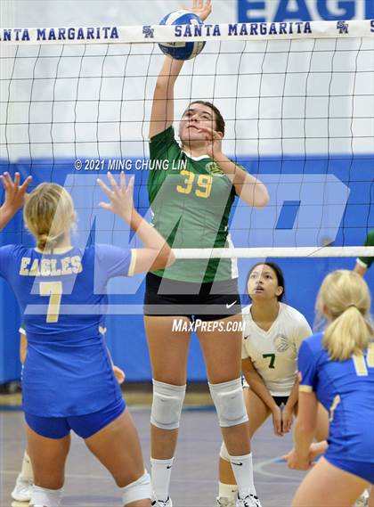 Thumbnail 2 in Edison @ Santa Margarita photogallery.