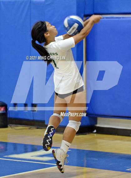 Thumbnail 3 in Edison @ Santa Margarita photogallery.