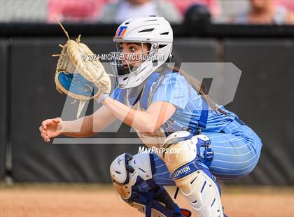 Thumbnail 2 in Xaverian vs. Archbishop Molloy (CHSAA T1 BQ Final) photogallery.