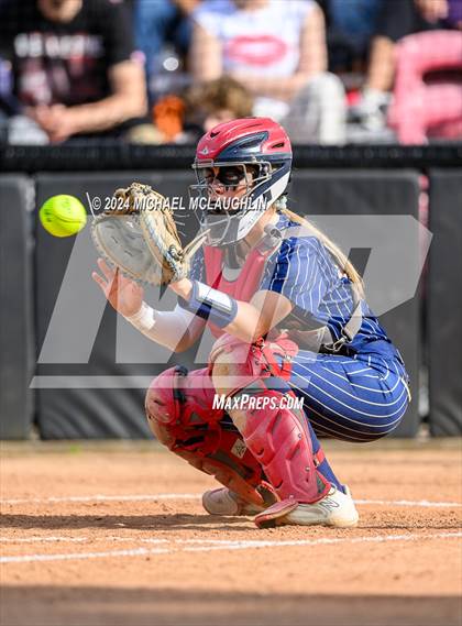 Thumbnail 3 in Xaverian vs. Archbishop Molloy (CHSAA T1 BQ Final) photogallery.