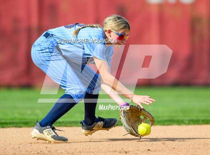 Thumbnail 1 in Xaverian vs. Archbishop Molloy (CHSAA T1 BQ Final) photogallery.