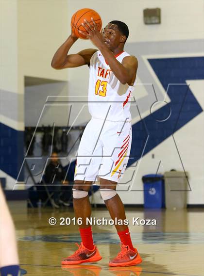 Thumbnail 2 in Taft vs. Notre Dame (War on the Floor Extravaganza) photogallery.