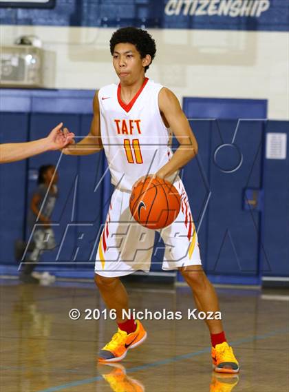 Thumbnail 2 in Taft vs. Notre Dame (War on the Floor Extravaganza) photogallery.