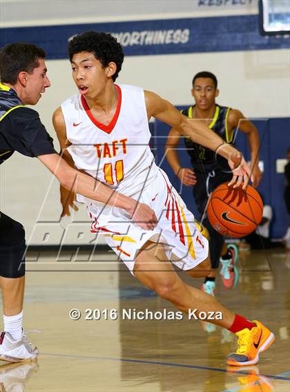 Thumbnail 1 in Taft vs. Notre Dame (War on the Floor Extravaganza) photogallery.