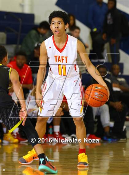 Thumbnail 1 in Taft vs. Notre Dame (War on the Floor Extravaganza) photogallery.