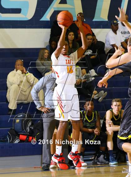 Thumbnail 2 in Taft vs. Notre Dame (War on the Floor Extravaganza) photogallery.