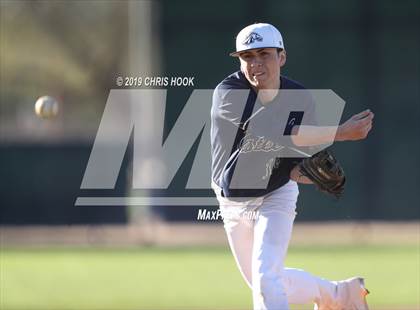 Thumbnail 2 in Casteel vs. Blanchard (Lancer Classic) photogallery.