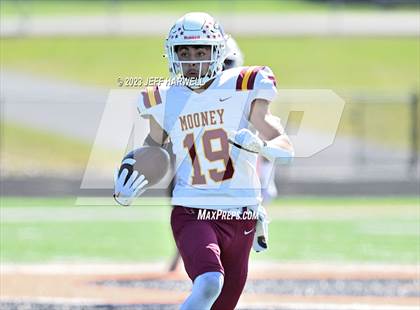 Thumbnail 3 in Lutheran East @ Cardinal Mooney photogallery.