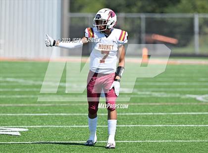Thumbnail 1 in Lutheran East @ Cardinal Mooney photogallery.