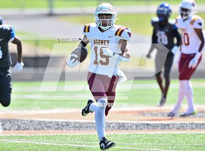 Thumbnail 1 in Lutheran East @ Cardinal Mooney photogallery.