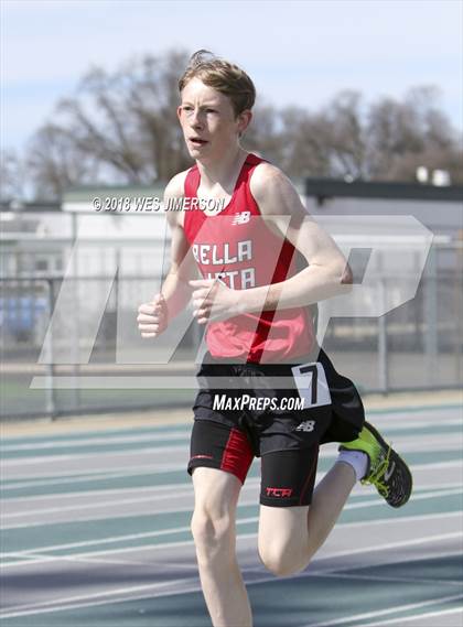 Thumbnail 3 in Capital Valley Conference 1A Meet (Distance Races) photogallery.
