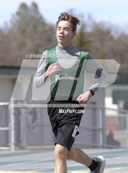 Thumbnail 2 in Capital Valley Conference 1A Meet (Distance Races) photogallery.