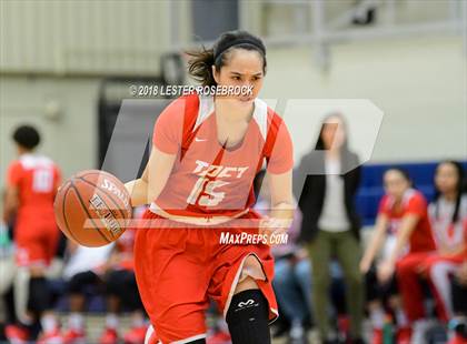 Thumbnail 1 in Warren vs. Taft photogallery.