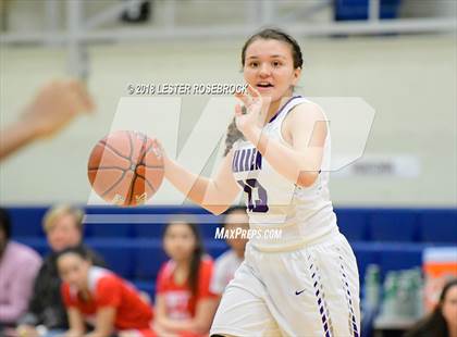 Thumbnail 1 in Warren vs. Taft photogallery.