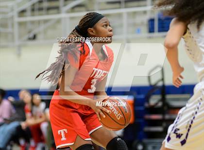 Thumbnail 1 in Warren vs. Taft photogallery.