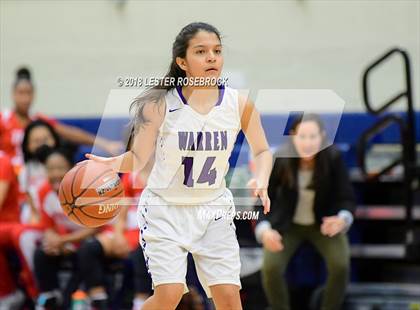 Thumbnail 3 in Warren vs. Taft photogallery.