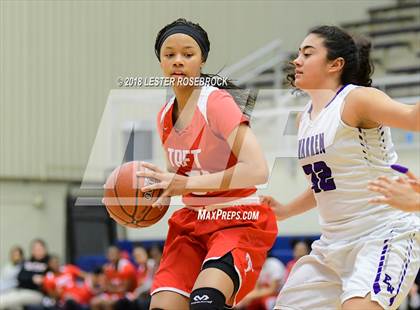 Thumbnail 2 in Warren vs. Taft photogallery.