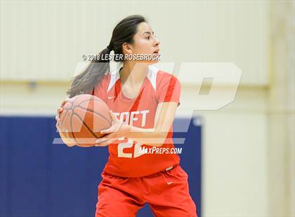 Thumbnail 2 in Warren vs. Taft photogallery.