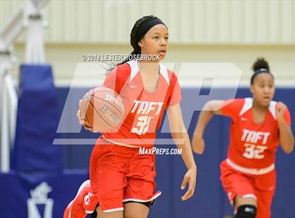 Thumbnail 1 in Warren vs. Taft photogallery.