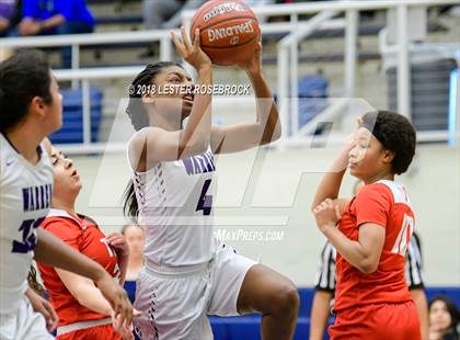Thumbnail 2 in Warren vs. Taft photogallery.