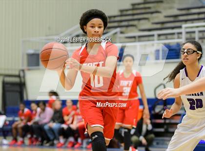 Thumbnail 2 in Warren vs. Taft photogallery.