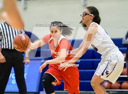 Thumbnail 1 in Warren vs. Taft photogallery.