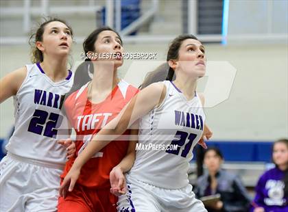 Thumbnail 1 in Warren vs. Taft photogallery.