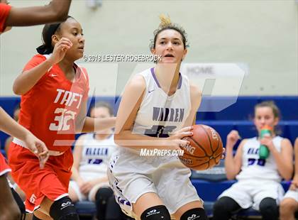 Thumbnail 1 in Warren vs. Taft photogallery.