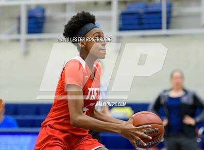 Thumbnail 1 in Warren vs. Taft photogallery.