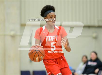Thumbnail 2 in Warren vs. Taft photogallery.