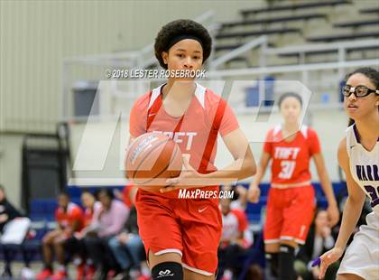 Thumbnail 1 in Warren vs. Taft photogallery.