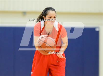 Thumbnail 2 in Warren vs. Taft photogallery.