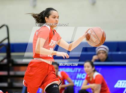 Thumbnail 3 in Warren vs. Taft photogallery.