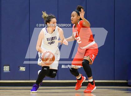 Thumbnail 2 in Warren vs. Taft photogallery.