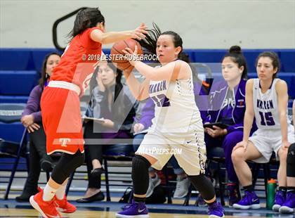 Thumbnail 3 in Warren vs. Taft photogallery.