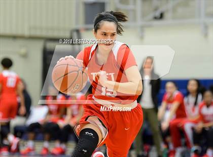 Thumbnail 3 in Warren vs. Taft photogallery.