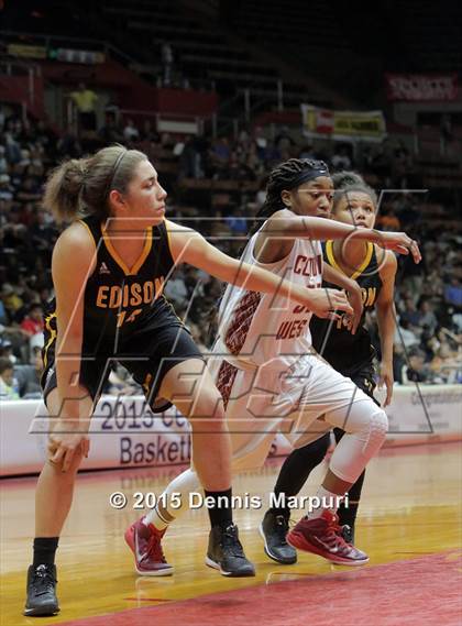 Thumbnail 2 in Clovis West vs. Edison (CIF Central - D1 Girls Final) photogallery.