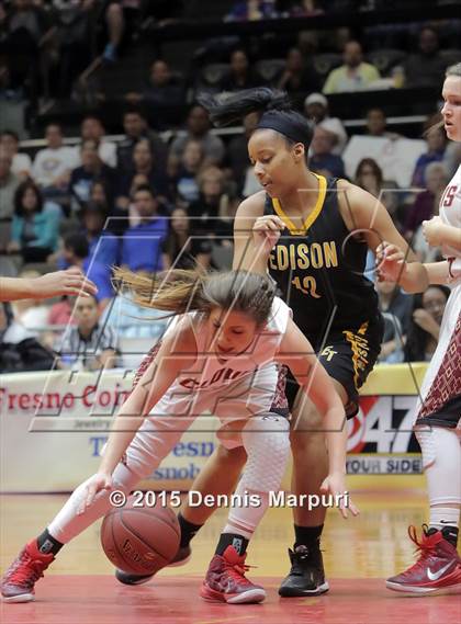 Thumbnail 3 in Clovis West vs. Edison (CIF Central - D1 Girls Final) photogallery.