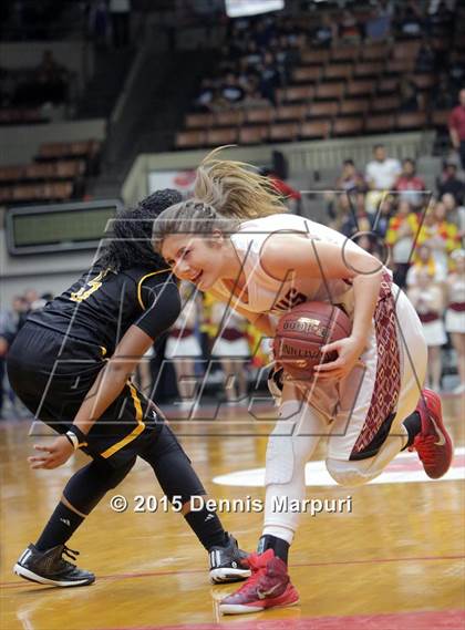 Thumbnail 1 in Clovis West vs. Edison (CIF Central - D1 Girls Final) photogallery.
