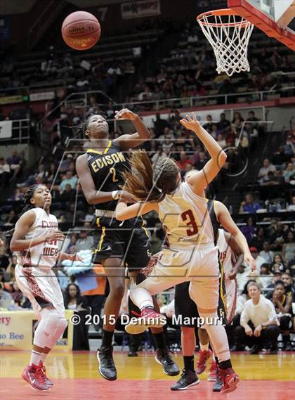 Thumbnail 2 in Clovis West vs. Edison (CIF Central - D1 Girls Final) photogallery.