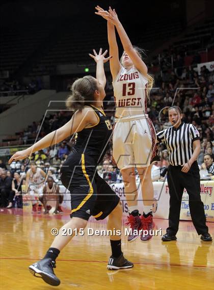 Thumbnail 2 in Clovis West vs. Edison (CIF Central - D1 Girls Final) photogallery.