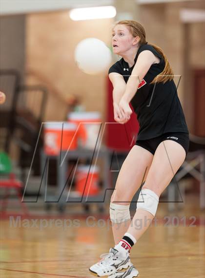 Thumbnail 2 in Parker vs Santa Fe Christian (CIF SDS D4 Final) photogallery.