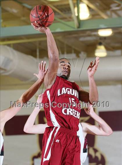 Thumbnail 2 in Laguna Creek vs. Woodcreek (Whitney Winter Classic) photogallery.