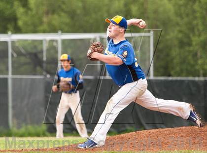 Thumbnail 3 in Bartlett vs. Juneau photogallery.