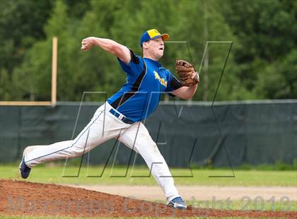 Thumbnail 3 in Bartlett vs. Juneau photogallery.