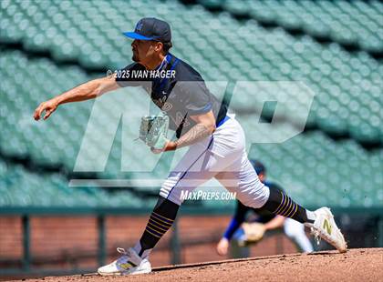 Thumbnail 3 in Newark Memorial vs James Logan (Oracle Park) photogallery.