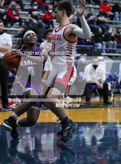 Thumbnail 3 in Marcus vs. Richardson (UIL 6A Area Playoff) photogallery.