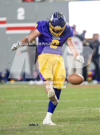 Thumbnail 2 in Tarboro vs. Corvian Community (NCHSAA 1A Final) photogallery.